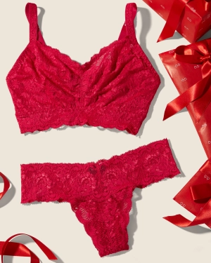 Curvy Sweetie Bralette & Cutie Thong Set