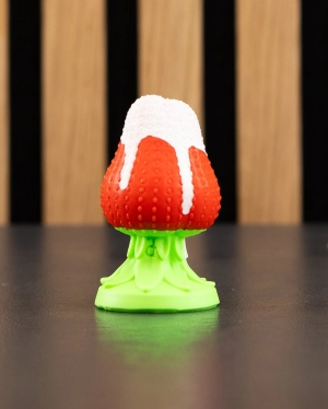 Strawberry Plug - Extra Small, Firm - FLOP - delamination of drip